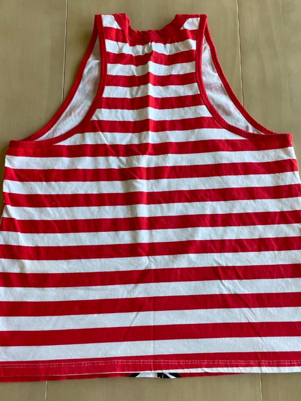 Entire Closet $5! Universal Studios Dr. Seuss Cat in the Hat 100% Cotton Tank - Picture 7 of 8